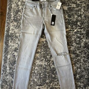 Brand NWT DL 1961 Jeans size 29